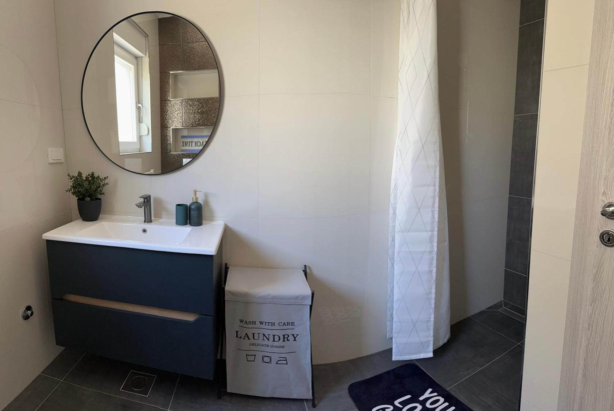 Holiday Apartments Ivano & Leo - Private Parking ซาดาร์ ภายนอก รูปภาพ