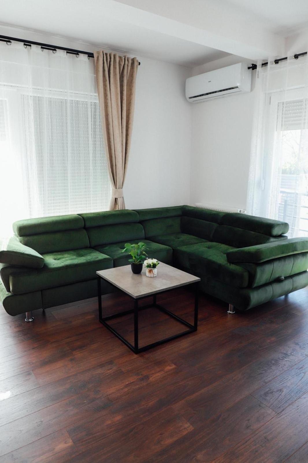 Holiday Apartments Ivano & Leo - Private Parking ซาดาร์ ภายนอก รูปภาพ