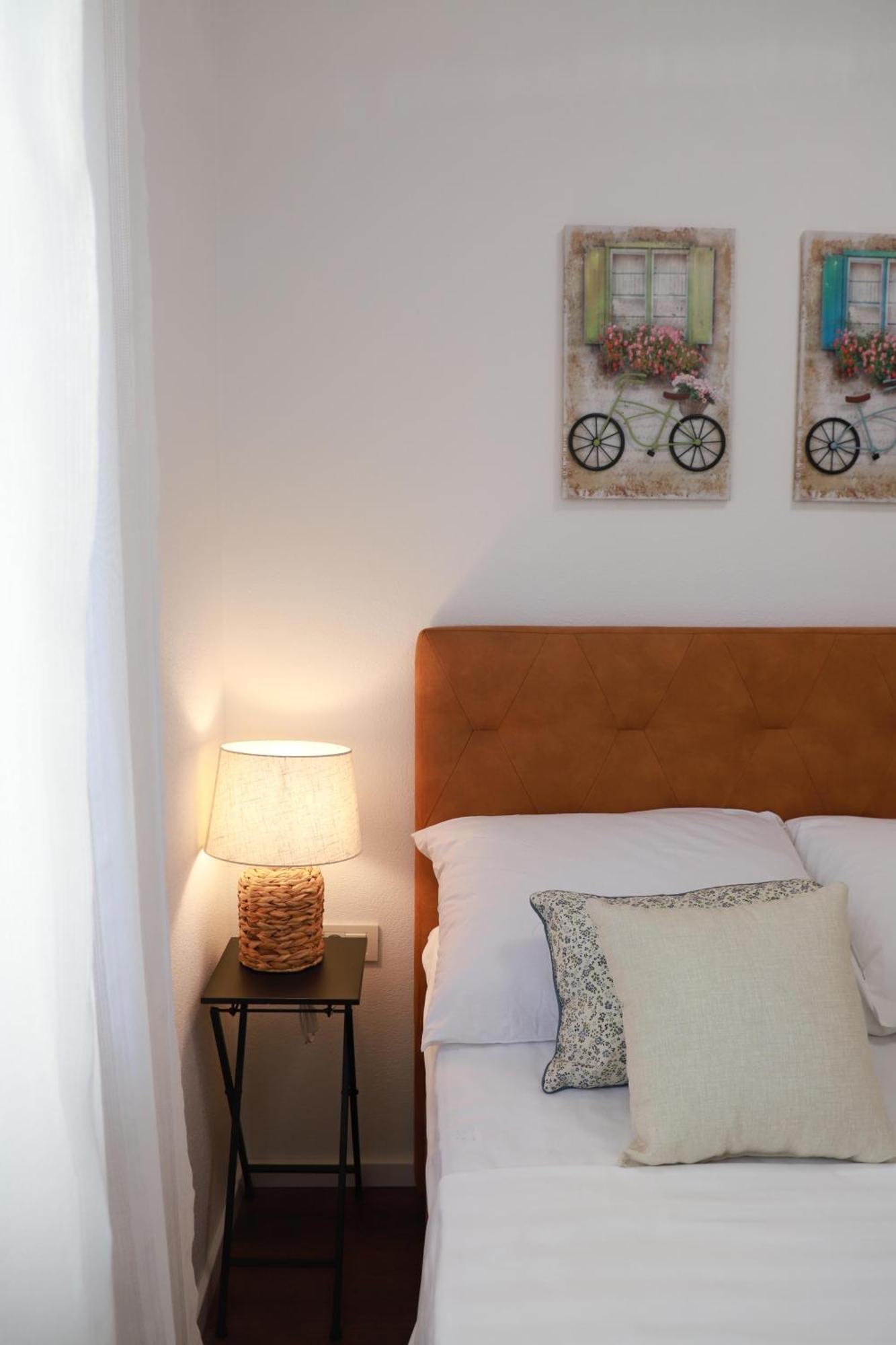 Holiday Apartments Ivano & Leo - Private Parking ซาดาร์ ภายนอก รูปภาพ