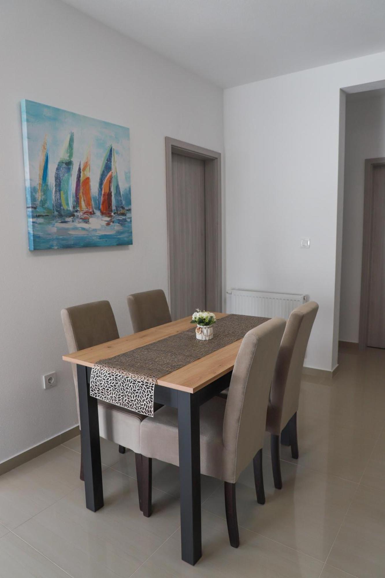 Holiday Apartments Ivano & Leo - Private Parking ซาดาร์ ภายนอก รูปภาพ