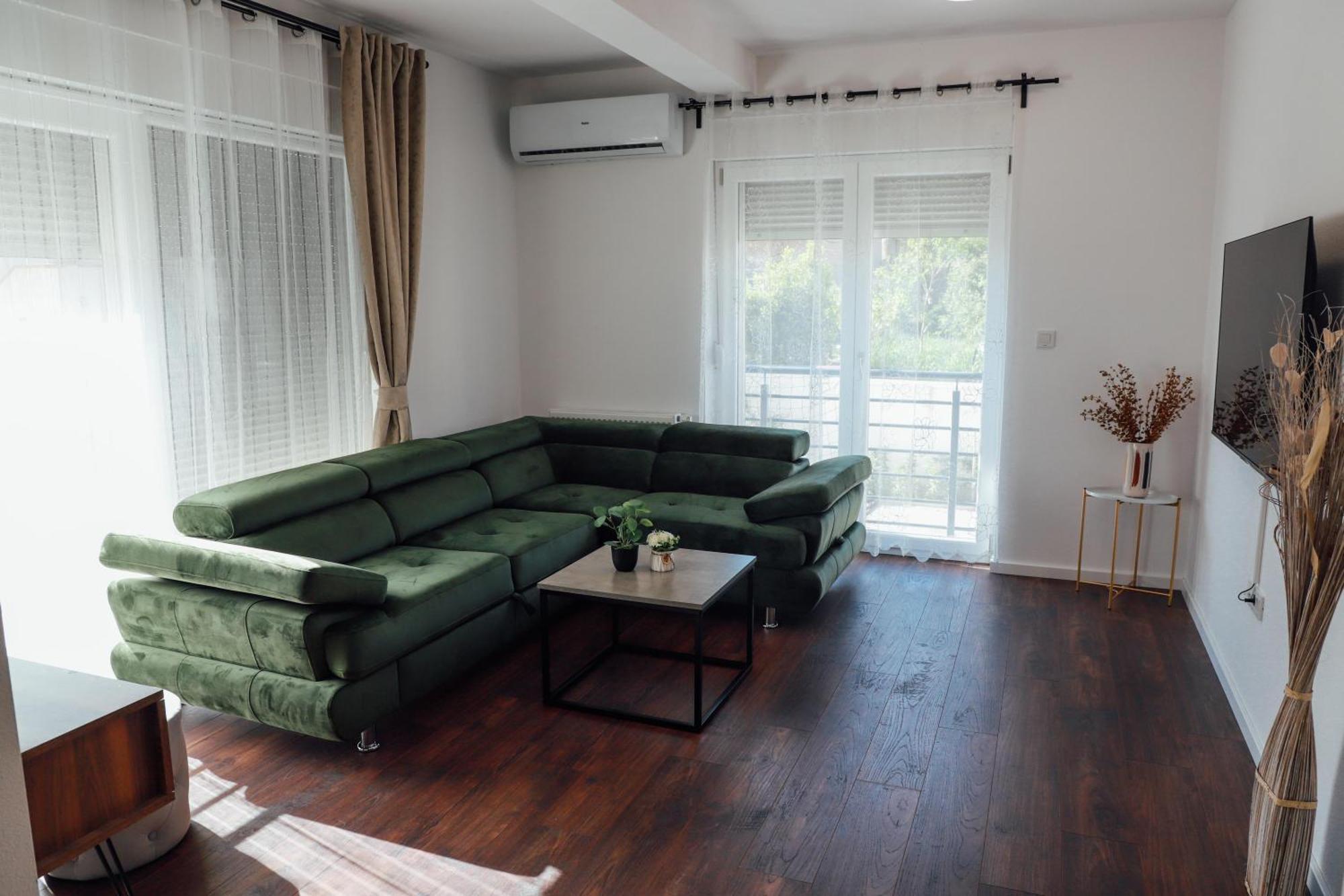 Holiday Apartments Ivano & Leo - Private Parking ซาดาร์ ภายนอก รูปภาพ