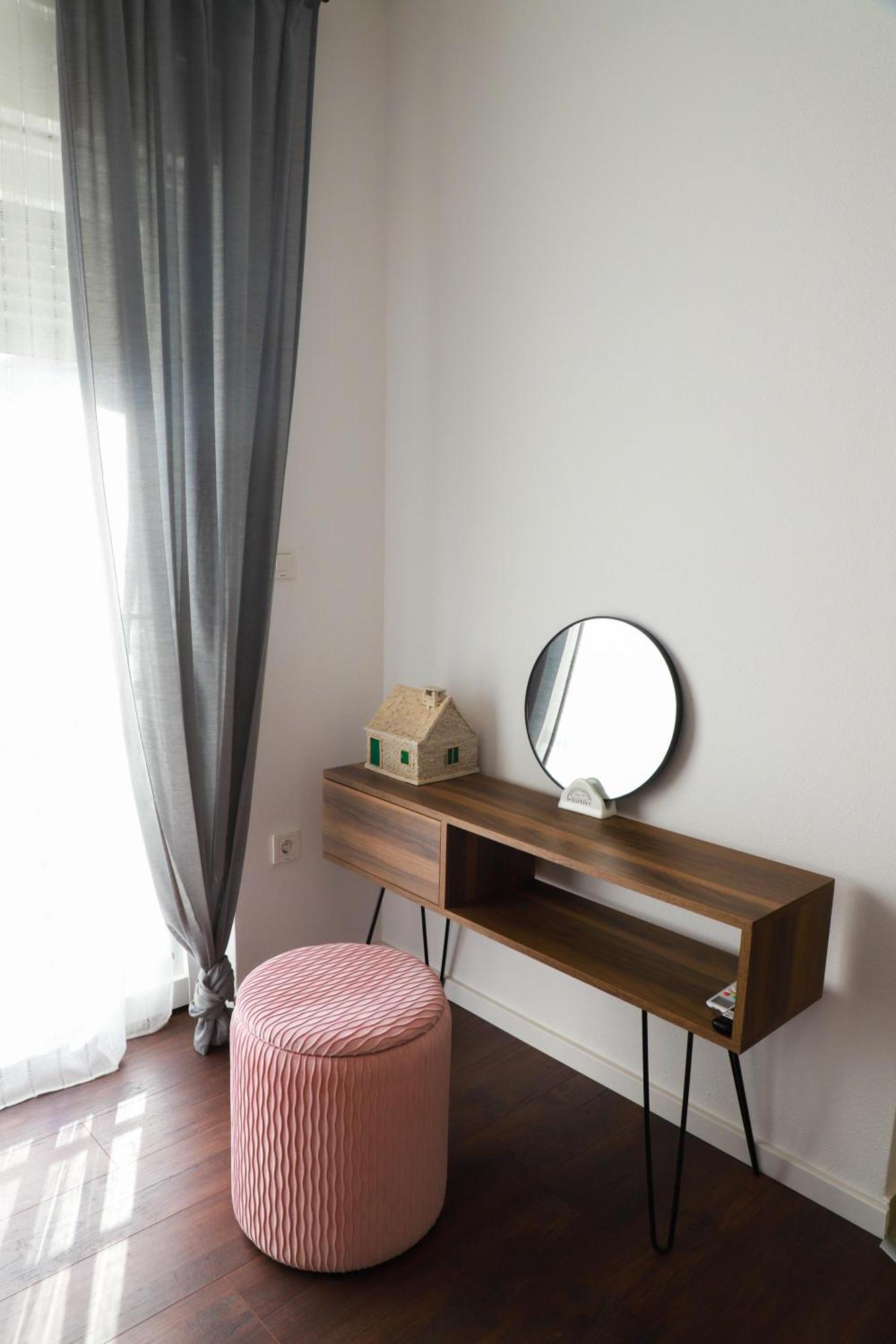 Holiday Apartments Ivano & Leo - Private Parking ซาดาร์ ภายนอก รูปภาพ