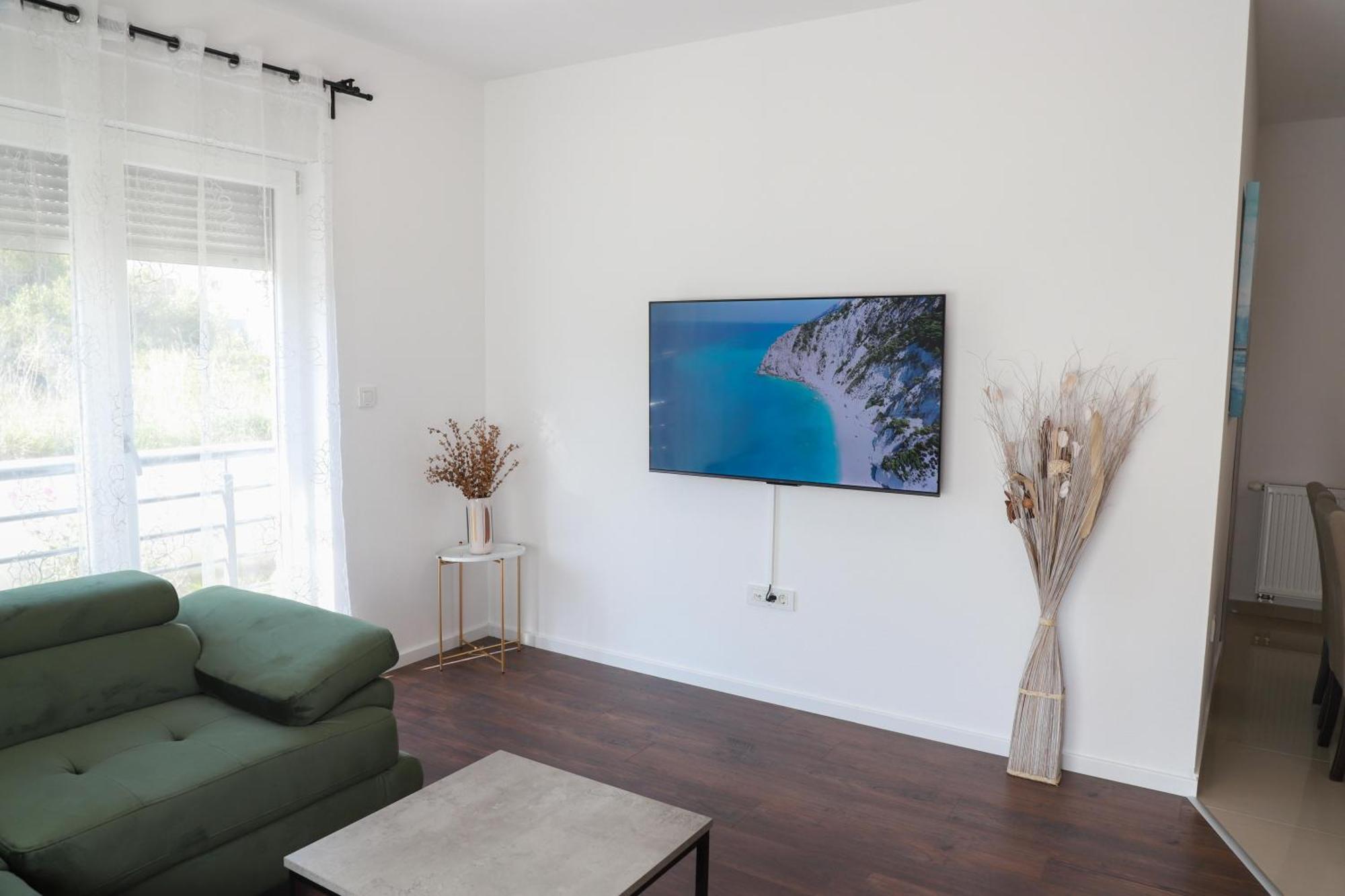 Holiday Apartments Ivano & Leo - Private Parking ซาดาร์ ภายนอก รูปภาพ