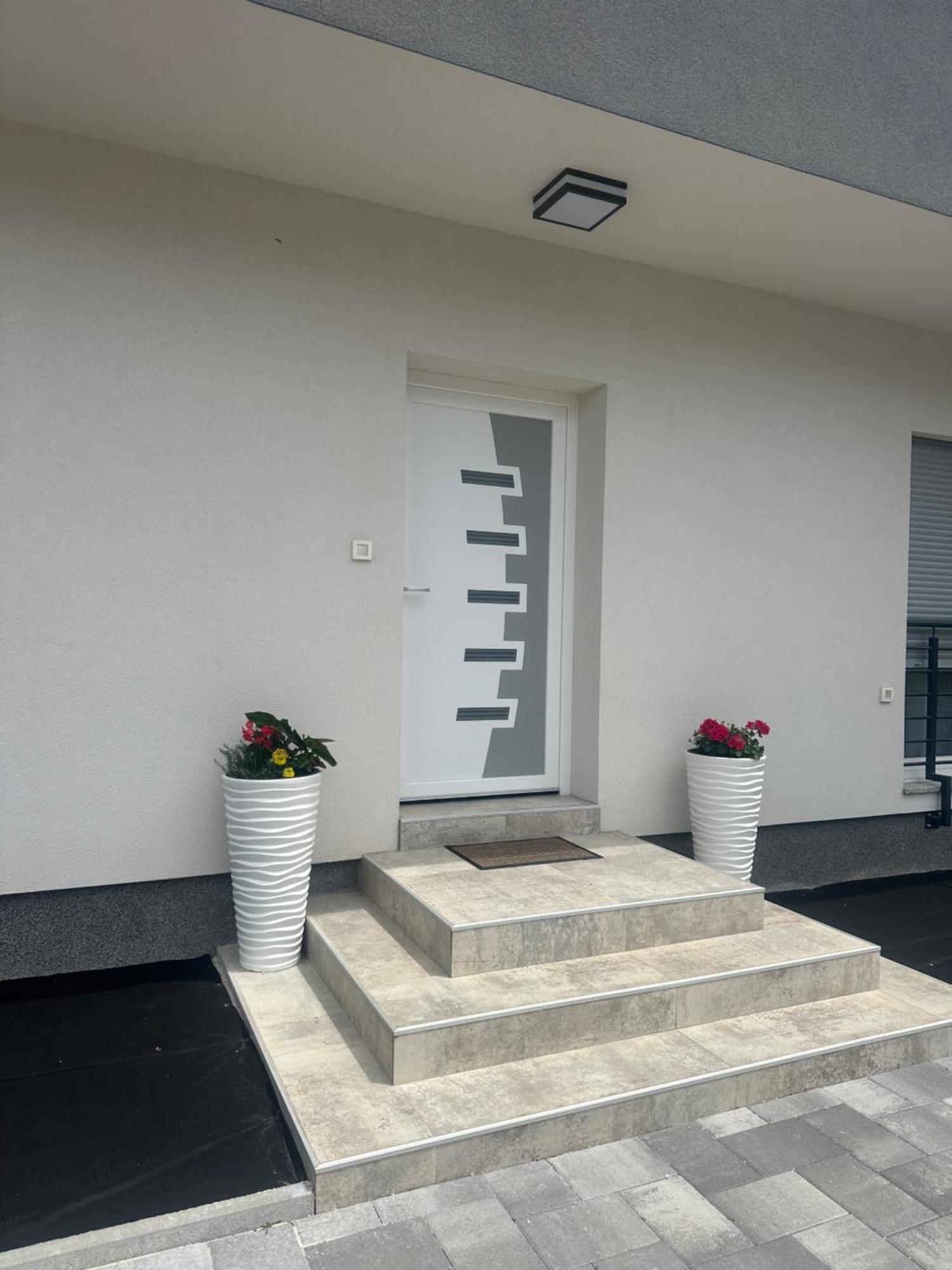 Holiday Apartments Ivano & Leo - Private Parking ซาดาร์ ภายนอก รูปภาพ